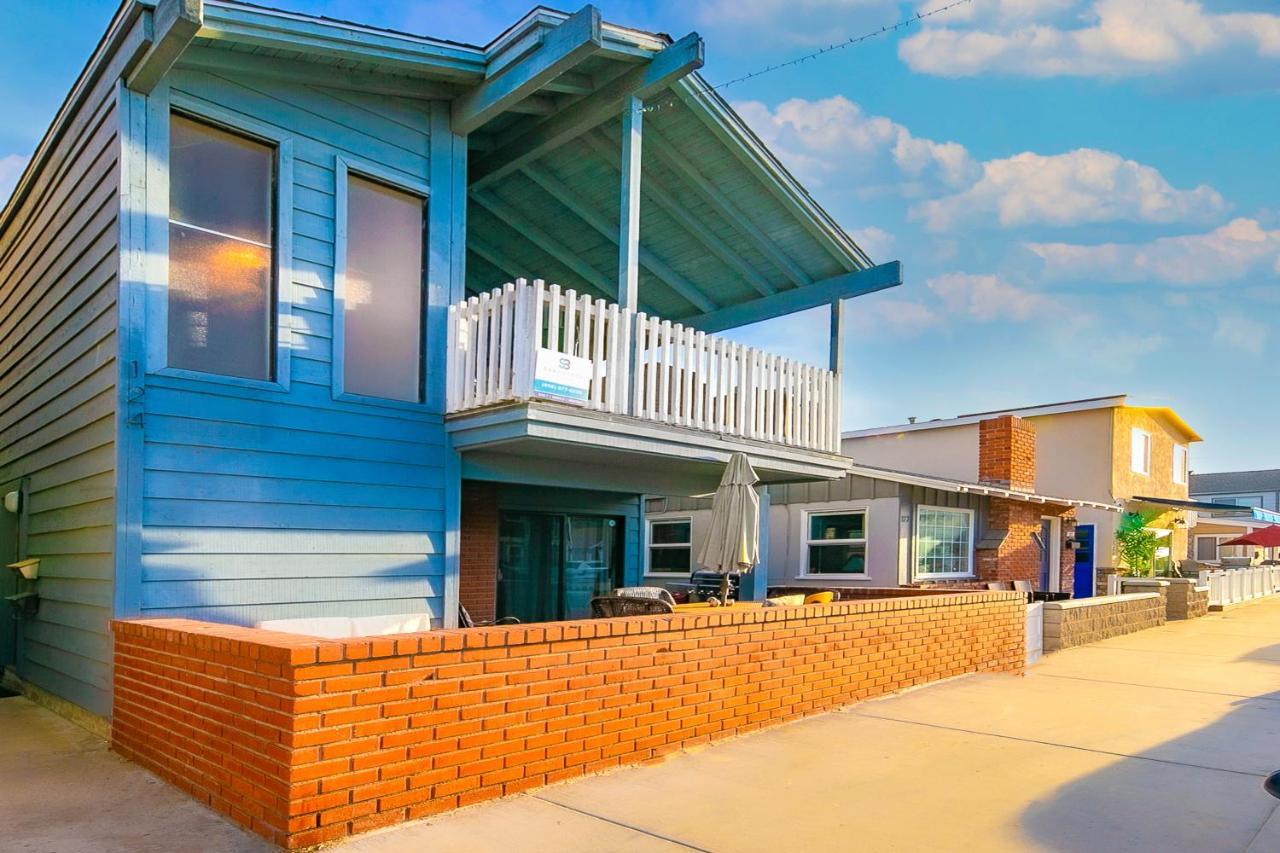 Newport Beachhouse Upper & Lower Units Exterior photo
